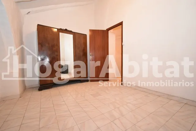 Casa de 2 alturas con TERRAZA cerca del Ayuntamiento — 32