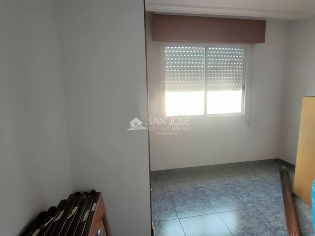 SE VENDE PISO AMPLIO EN BUEN ESTADO EN ZONA CENTRO DE ASPE — 18