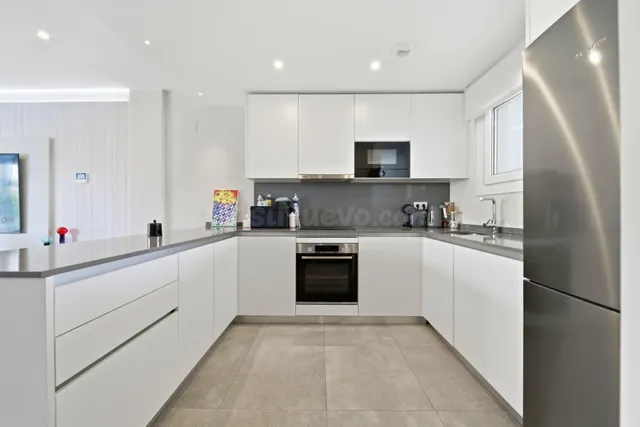 Exclusiva vivienda de obra nueva en La Cala de Mijas con vis - foto 3