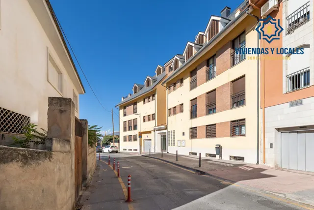 ÁTICO DÚPLEX EN EL BARRIO DE MONACHIL. — 26