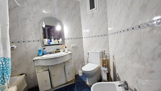 APARTAMENTO DE 2 DORMITORIOS A 100 MTS DE LA PLAYA EN BENALMÁDENA — 27