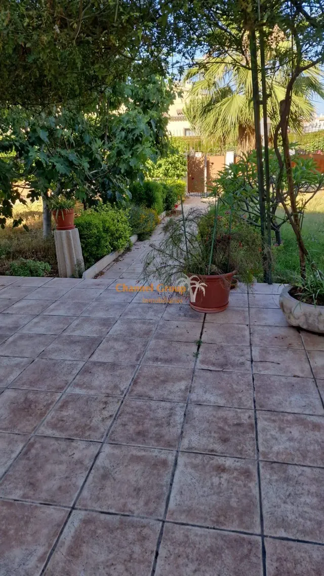 SE VENDE CHALET EN ELCHE — 12