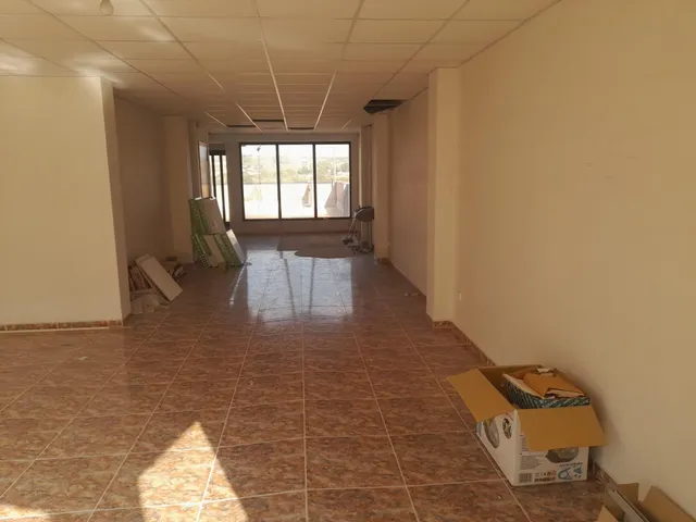 OPORTUNIDAD ESPECTACULAR LOCAL DE OFICINAS EN LA ZONA MAS CENTRICA DE MORA D´EBRE — 27