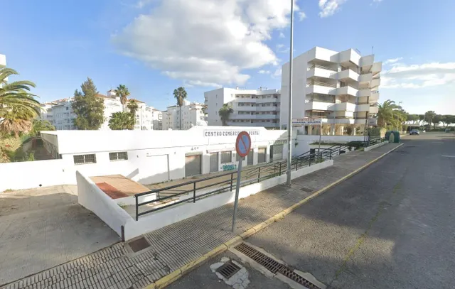 Venta de Local Comercial en Cartaya, El Portil, Huelva. Activo Inmobiliario Sin Posesión / No se Puede Visitar / Ni Financiar. — 2