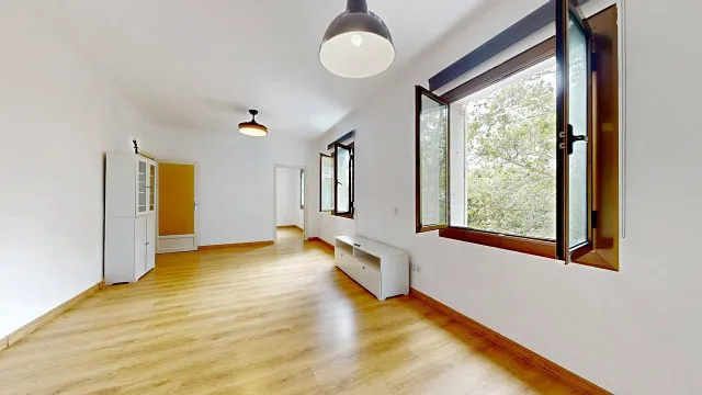 LUZ, SOL Y VISTAS DESPEJADAS EN UNA VIVIENDA EXTERIOR JUNTO A POBLENOU Y DIAGONAL MAR — 44