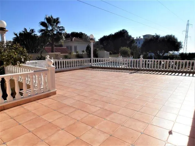 ESPECTACULAR CHALET CON 1.445M2 DE PARCELA EN LAS FILIPINAS VILLAMARTIN — 22