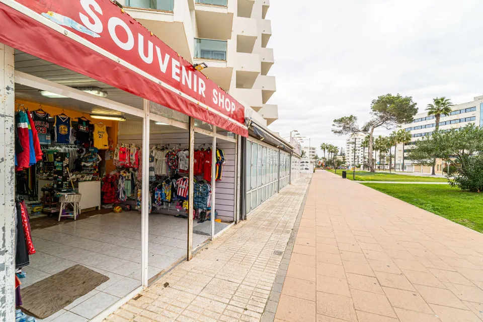 Cala millor local comercial en segunda linea de mar de 67m2