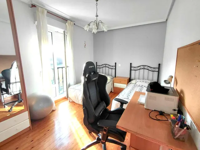 CASA INDEPENDIENTE CON JARDÍN — 32