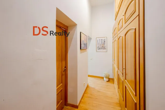 EXCLUSIVA VIVIENDA EXTERIOR Y MUY LUMINOSA CON DOS ESPACIOS INDEPENDIENTES A 30 METROS DE PLAZA DE ESPAÑA — 7