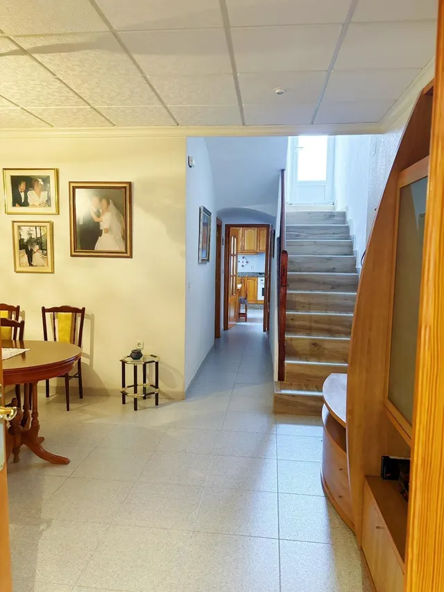 MAGNÍFICA CASA CON TERRAZA — 8