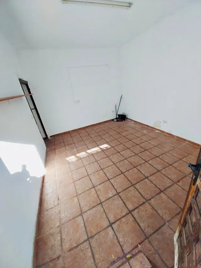 Se vende negocio de restauración en fantástica ubicación — 26