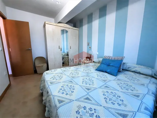 PISO EN VENTA EN NAVALUEGA, EN EL CENTRO DEL  PUEBLO — 20