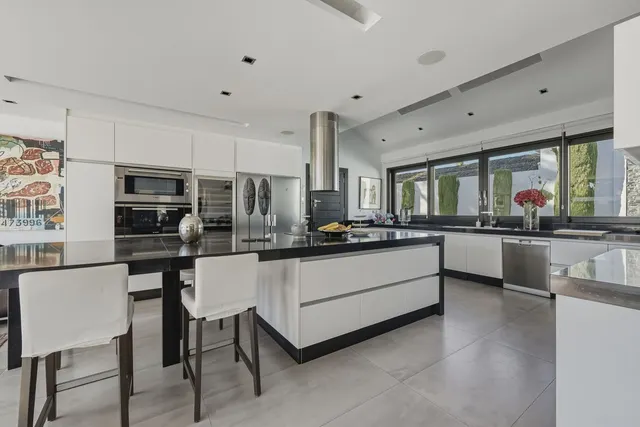 Chalet 6 habitaciones 543m² en venta - Marbella — 28