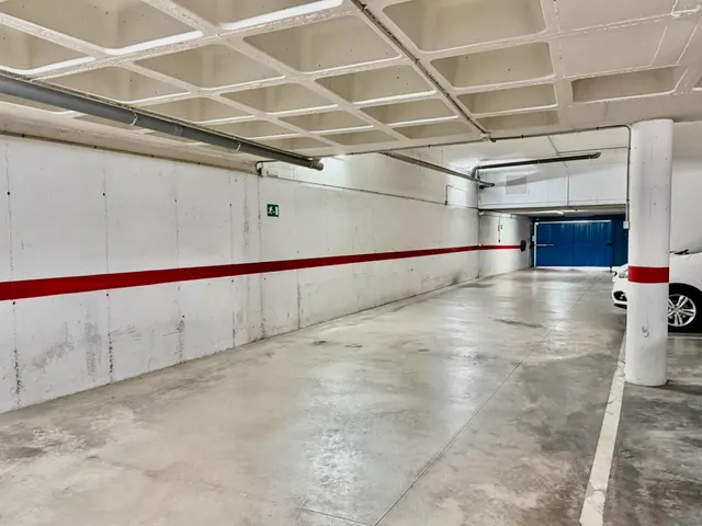 Plaza de parking en planta subterránea en Benidorm, zona levante — 6