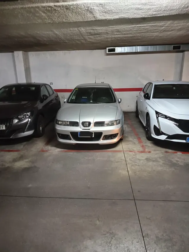 Venta Plaza de Cochera en la zona de Carrefour Sierra - foto 3