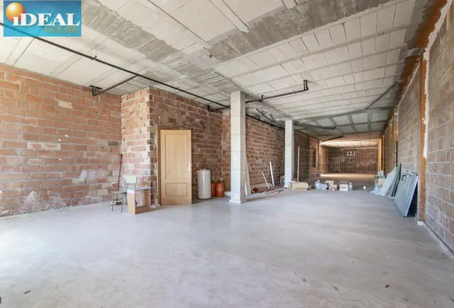 A52MAGNíFICO EDIFICIO EN CHAUCHINA. 2PISOS PARA ENTRAR A VIVIR+3 PISOS EN PROYECTO.  IDEAL INVERSIÓN — 35
