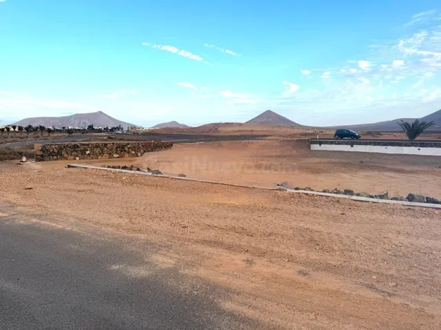 Terreno Urbanizable en La Oliva – Una Oportunidad Única - foto 4