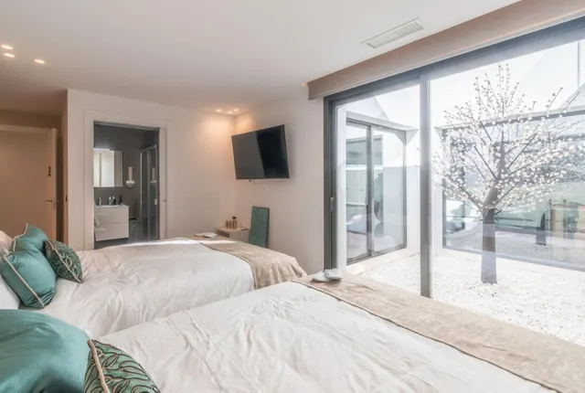 Chalet 4 habitaciones 640m² en venta - Costa del Sol — 30