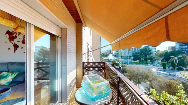 PISO DE RECIENTE CONSTRUCCIÓN CON AMPLIA TERRAZA, PISCINA, GARAJE Y TRASTERO — 24