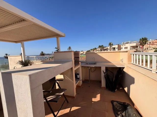 Apartamento con solárium, barbacoa, piscina comunitaria y vistas al mar en El Alamillo — 19