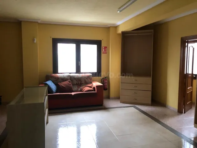 Local de tres niveles en Torrelavega, Cantabria. — 7