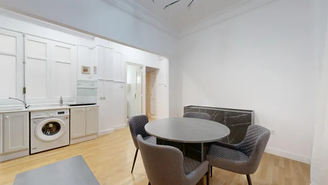 ¡Oportunidad única! Piso de lujo en alquiler en el corazón de Valencia — 32