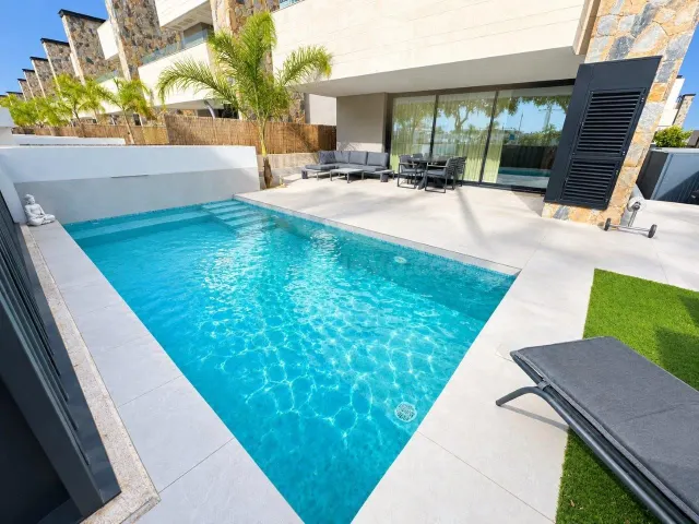 Villa 3 habitaciones en venta - Dolores de Pacheco-Santa Rosalía — 2