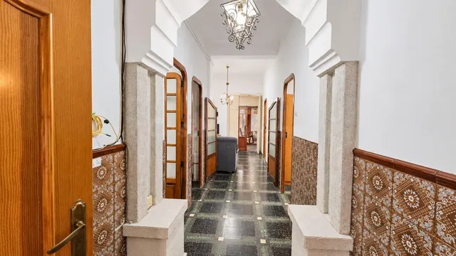 CASA DE 249 m2 CON DOS PLANTAS INDEPENDIENTES Y TERRAZA DE 1