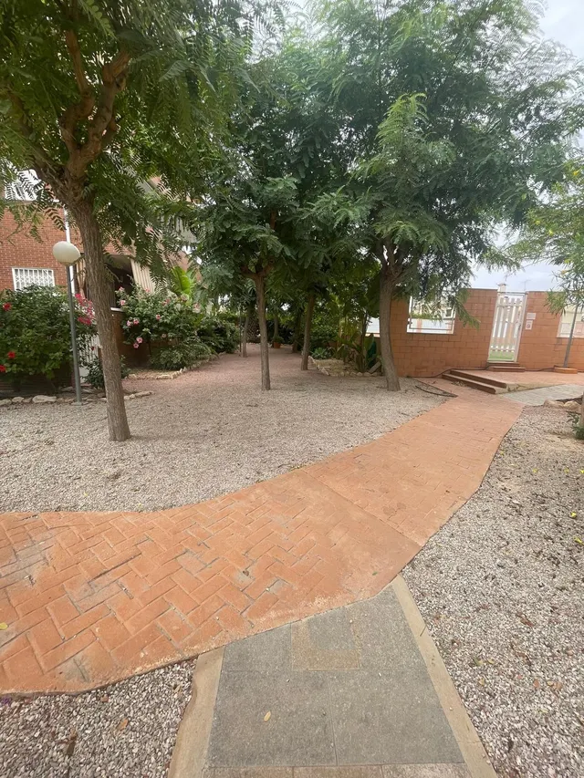 SE VENDE PRECIOSO ADOSADO EN CIUDAD JARDIN — 6