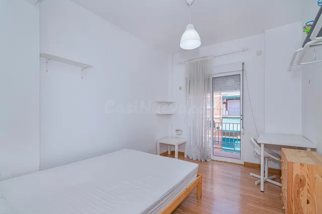 Piso en Calle Arabial — 3