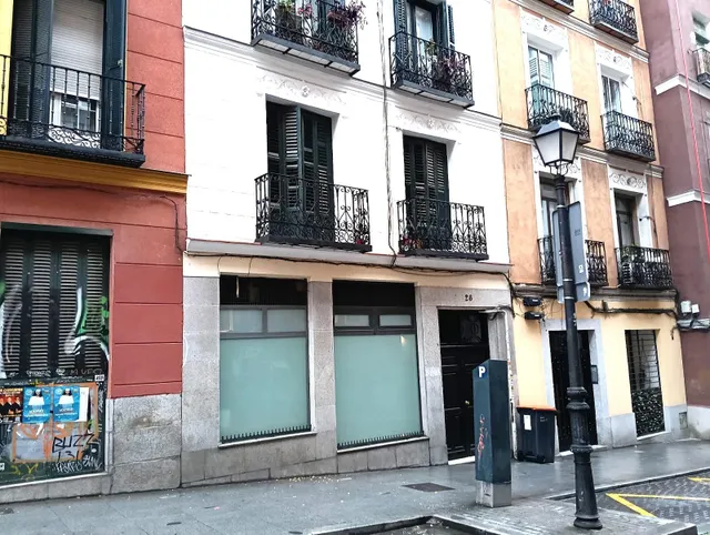 Local - Estudio en Calle Amaniel — 26