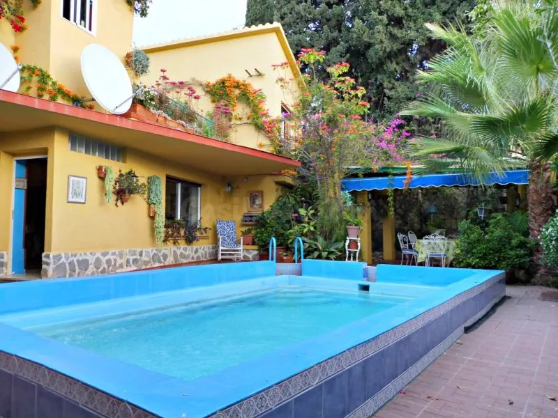 Precioso chalet de 4 dormitorios en Solymar-Puerto Marina