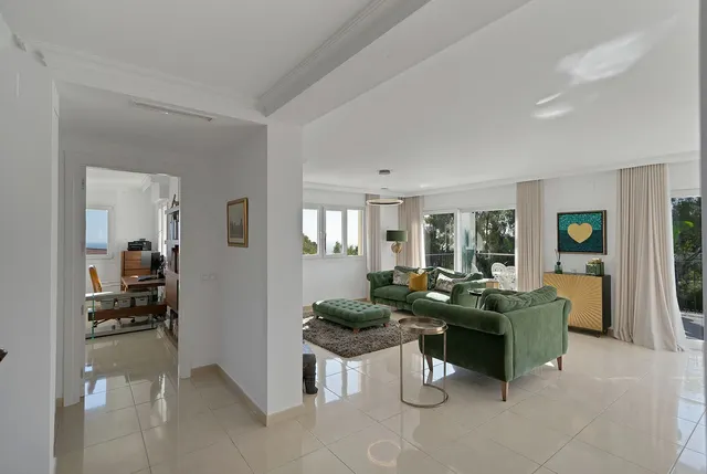 Chalet 5 habitaciones 500m² en venta - Centro — 24
