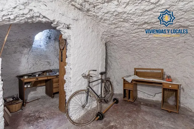 Casa reformada en el Camino del Sacromonte — 32