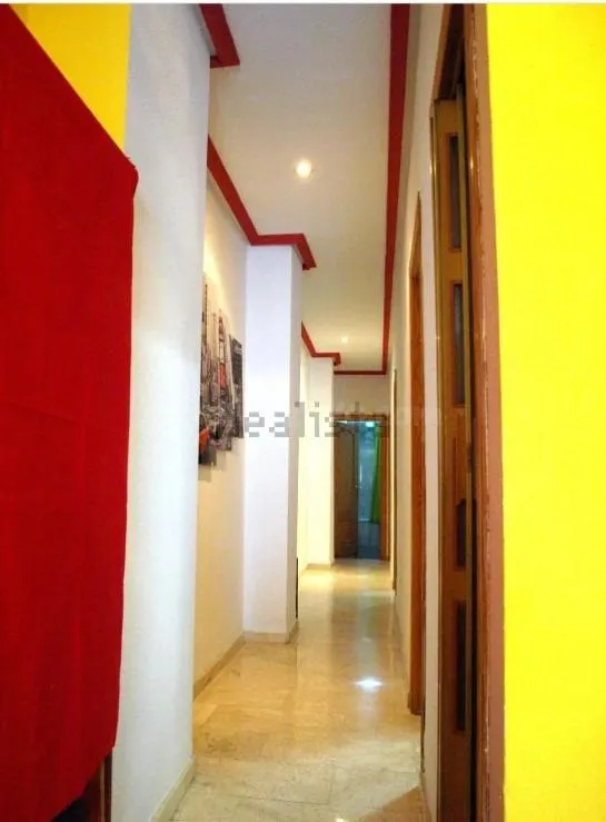 SE ALQUILA UN PISO ESPECTACULAR EN CALLE SAN JUAN DE DIOS ID - foto 2