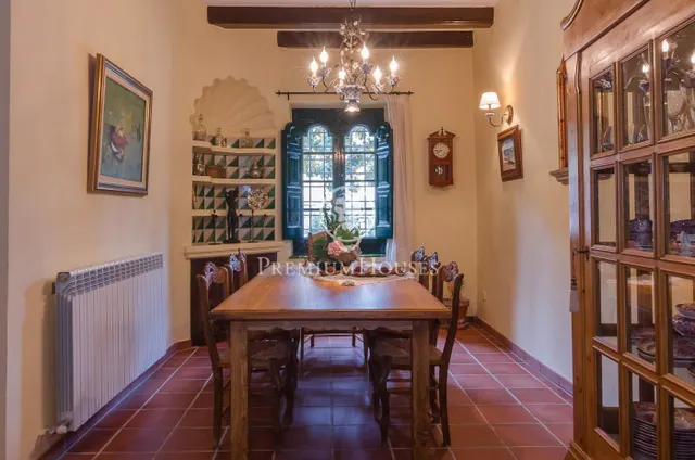 Masía céntrica en venta en Orrius, con negocio en funcionamiento (hostelería) — 13