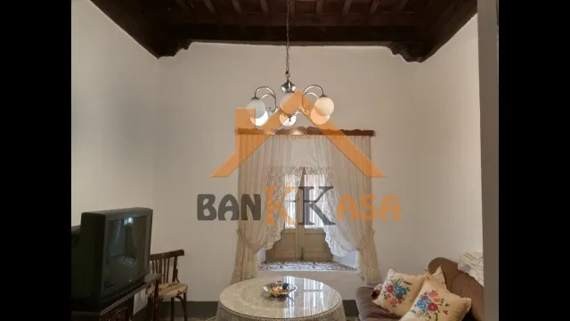 SE VENDE CASA CON LOCAL ABAJO EN FIÑANA ZONA CENTRO — 34