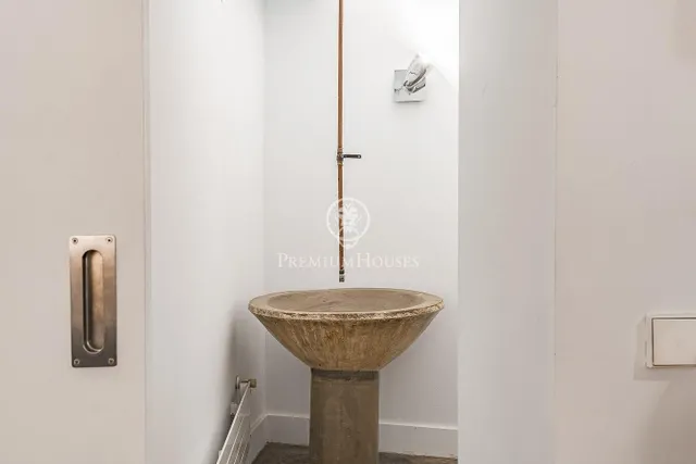 Exclusivo loft de diseño con piscina privada en Poble Sec — 33