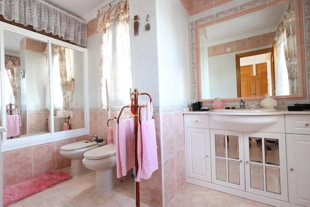 Chalet independiente en Las Filipinas con impresionante parcela de 1.514 m2 — 15