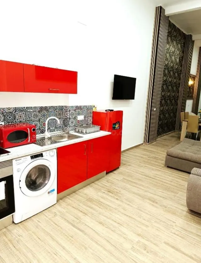 LOCAL COMERCIAL COMO VIVIENDA — 4