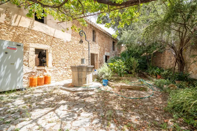 Casa rural con terraza en Alaró. — 4