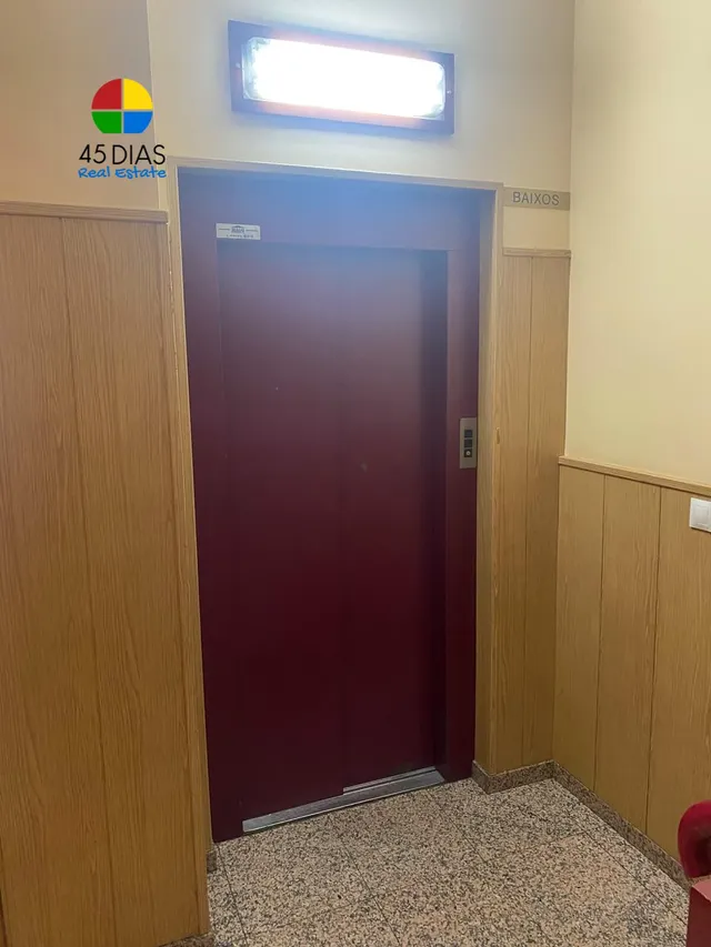 Piso seminuevo en Ripollet cerca a la estación, con parking, terraza y trastero incluido — 11