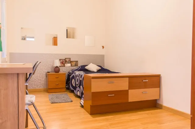 Se alquila habitación al lado del centro — 18
