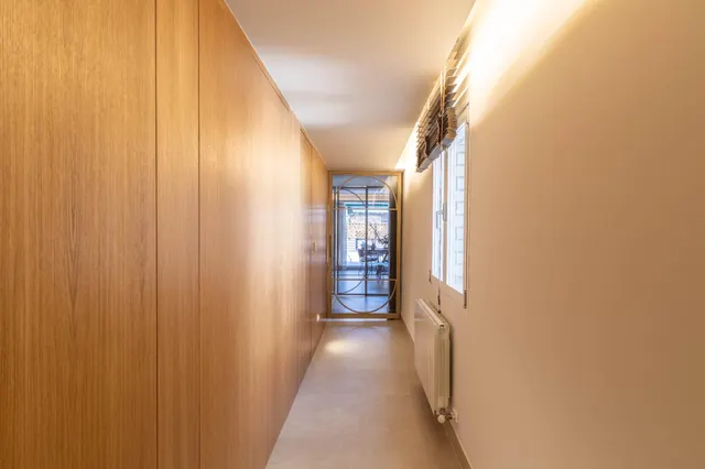 Impresionante Vivienda de Lujo con Diseño Moderno y Comodidades Exclusivas — 20