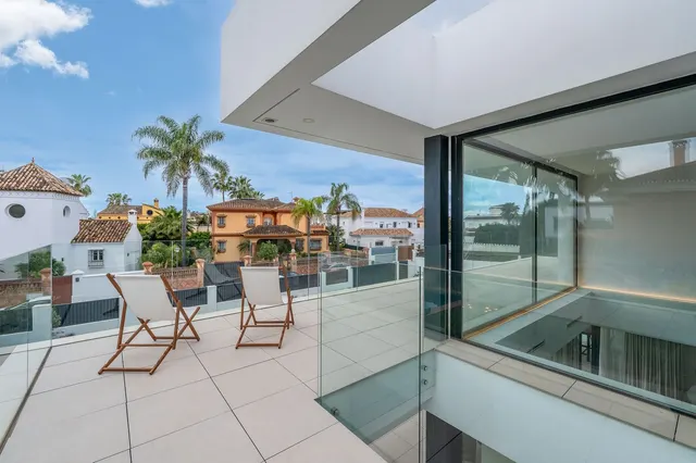 Chalet 5 habitaciones 642m² en venta - Marbella — 17
