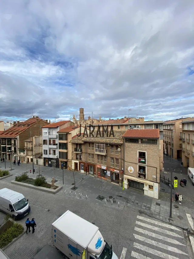 Piso de 125m2 en el centro de Tudela — 11