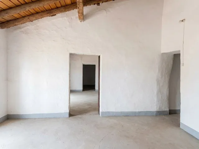 Imponente edificio histórico de 810 m2 con gran patio en casco histórico de Arroyo de San Serván — 42