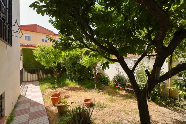 Chalet independiente con piscina en Híjar, Las Gabias — 49