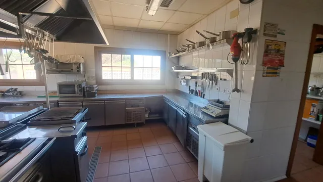 RESTAURANTE EN CABO ROIG. CON 871 M2. — 26