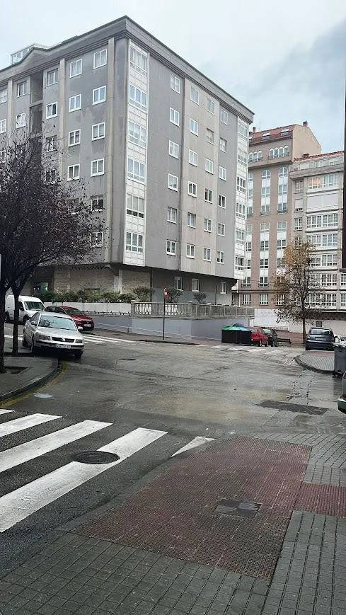 IMPECABLE VIVIENDA EN RONDA OUTEIRO / RIAZOR - foto 2